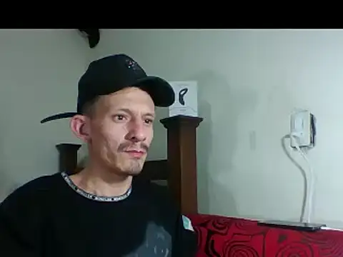 Snapshot of trebollhht chatting on 01.21.25 trebollhht online show from 01.21.25