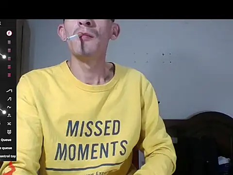 Snapshot of trebollhht chatting on 01.28.25 trebollhht online show from 01.28.25