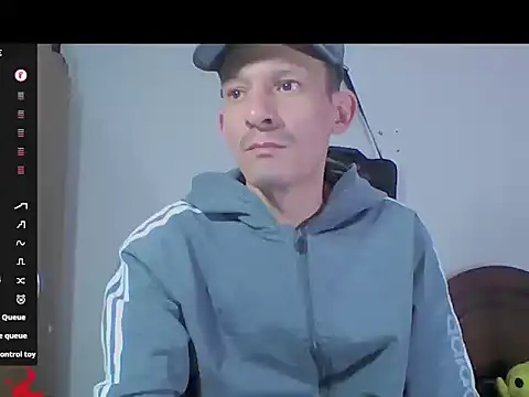 Snapshot of trebollhht chatting on 01.29.25 trebollhht online show from 01.29.25