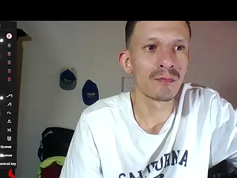 Snapshot of trebollhht chatting on 02.02.25 trebollhht online show from 02.02.25