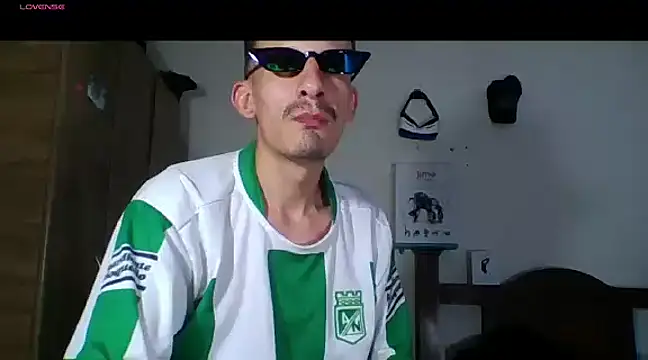 Snapshot of trebollhht chatting on 02.02.25 trebollhht online show from 02.02.25