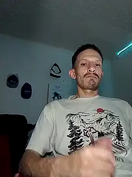 Snapshot of trebollhht chatting on 02.04.25 trebollhht online show from 02.04.25