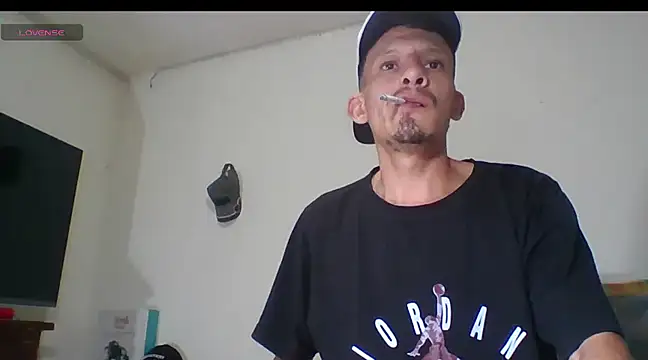 Snapshot of trebollhht chatting on 02.23.25 trebollhht online show from 02.23.25