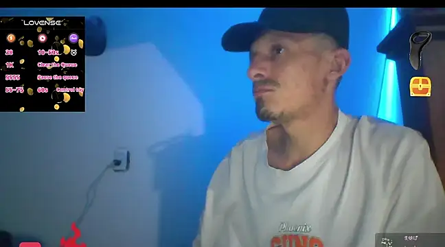 Snapshot of trebollhht chatting on 02.24.25 trebollhht online show from 02.24.25