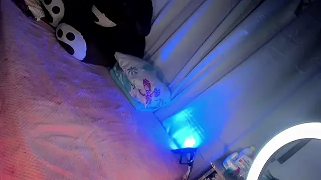 Maryonthemoon online show from 01.14.25