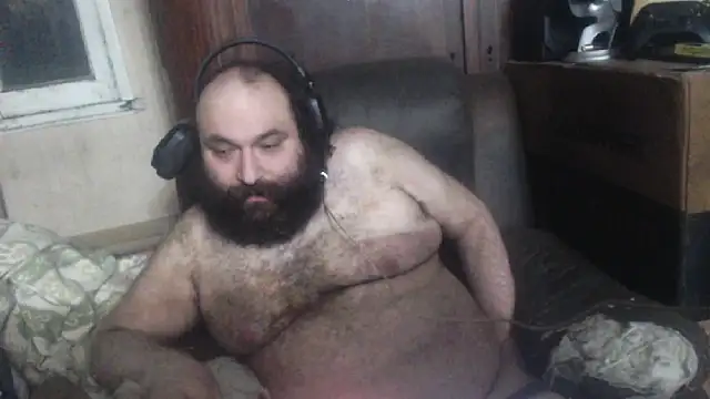 Snapshot of hairyhulk chatting on 01.27.25 hairyhulk online show from 01.27.25