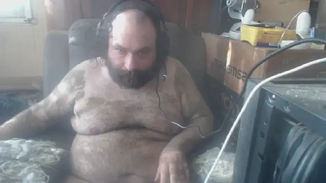 Snapshot of hairyhulk chatting on 10.07.25 hairyhulk online show from 10.07.25