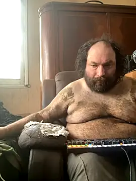 Snapshot of hairyhulk chatting on 10.16.25 hairyhulk online show from 10.16.25