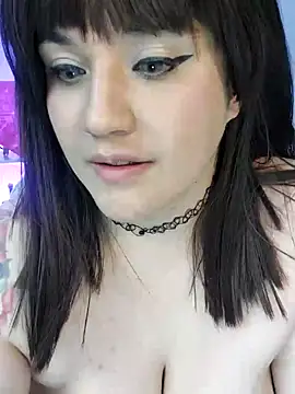 ItsNaiixa online show from 12.12.24