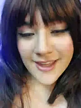 ItsNaiixa online show from 12.28.24