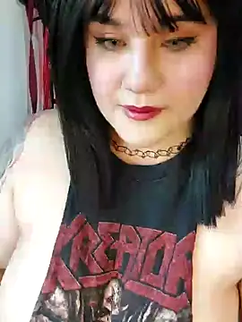 ItsNaiixa online show from 10.04.25