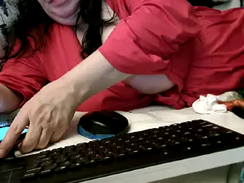 Snapshot of WHITEDAROSE chatting on 01.20.25 WHITEDAROSE online show from 01.20.25