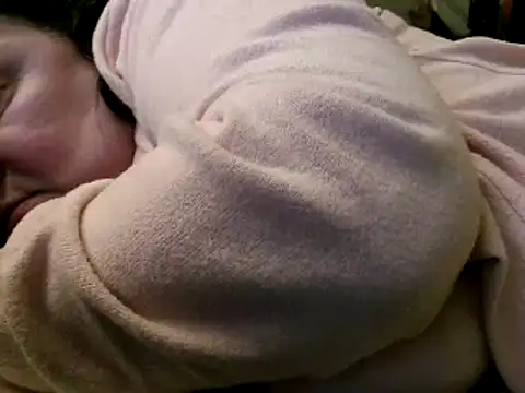 Snapshot of WHITEDAROSE chatting on 02.10.25 WHITEDAROSE online show from 02.10.25