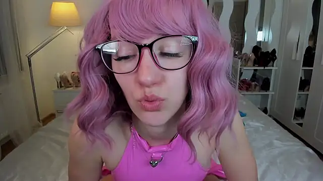 KateRedgar online show from 03.21.25