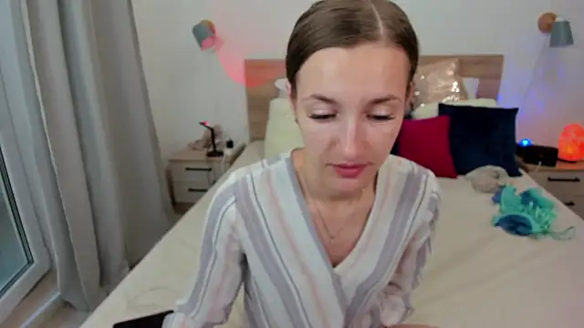 KateRedgar online show from 09.08.25