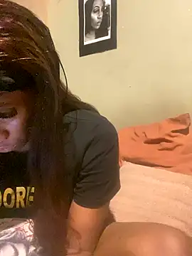 Moorella1 online show from 11.17.25