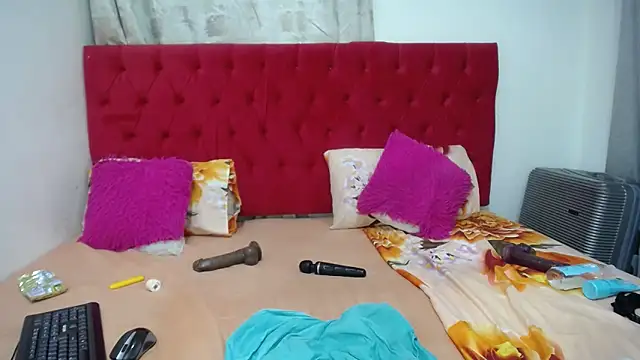 GaggingQueenxx online show from 03.19.25