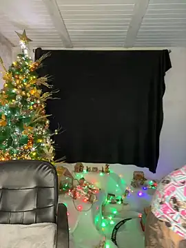 ThaliaRivera  online show from 12.21.24