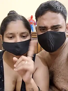 IND COUPLE1 online show from 03.06.25