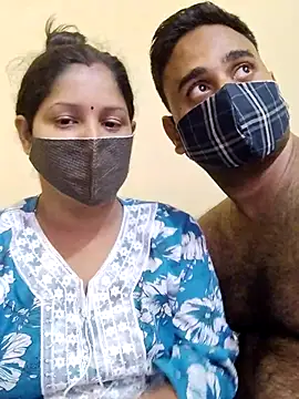 IND COUPLE1 online show from 10.13.25