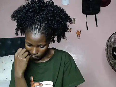 TrishaKalid online show from 02.01.25