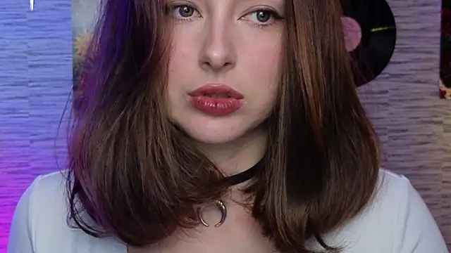 Snapshot of GloriaElmer chatting on 01.23.25 GloriaElmer online show from 01.23.25