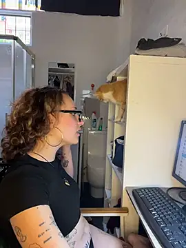 Hawitxui online show from 11.11.25