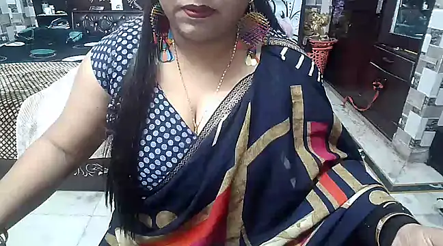Snapshot of kiranpreet85 chatting on 01.12.25 kiranpreet85 online show from 01.12.25