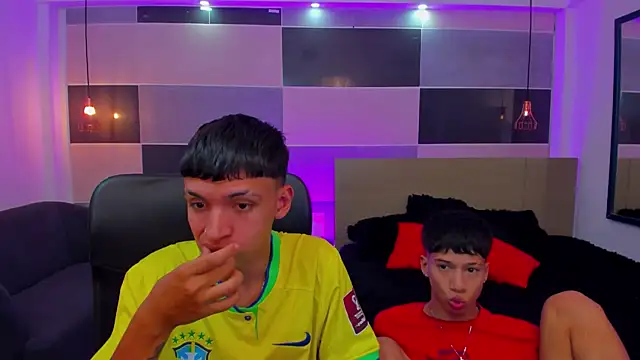 Snapshot of Juan_Nd_Steven chatting on 12.11.24 Juan Nd Steven online show from 12.11.24