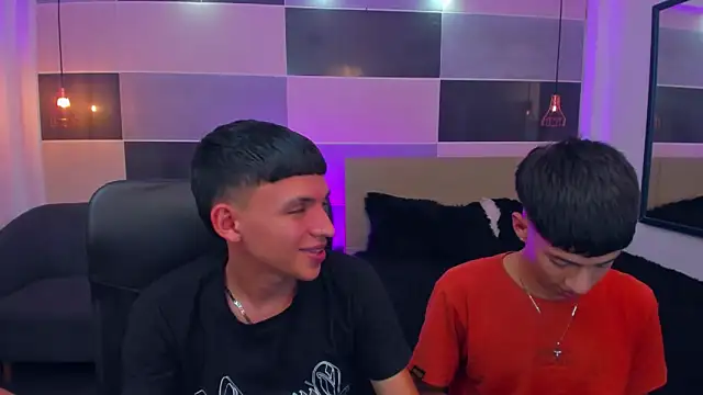 Snapshot of Juan_Nd_Steven chatting on 12.12.24 Juan Nd Steven online show from 12.12.24