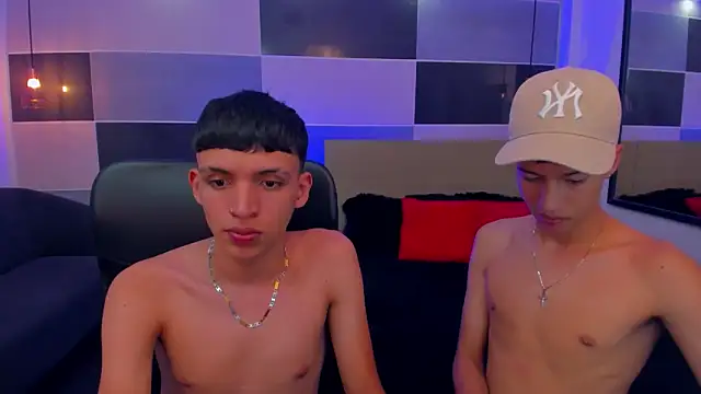 Snapshot of Juan_Nd_Steven chatting on 12.14.24 Juan Nd Steven online show from 12.14.24