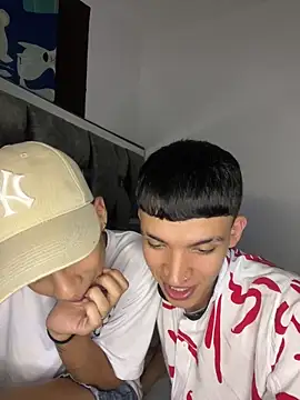 Snapshot of Juan_Nd_Steven chatting on 12.17.24 Juan Nd Steven online show from 12.17.24