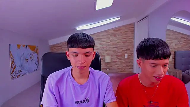 Snapshot of Juan_Nd_Steven chatting on 12.21.24 Juan Nd Steven online show from 12.21.24