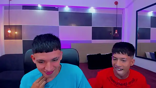 Snapshot of Juan_Nd_Steven chatting on 12.31.24 Juan Nd Steven online show from 12.31.24