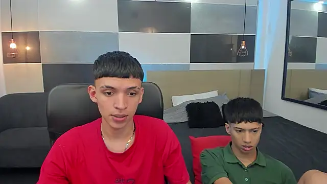 Snapshot of Juan_Nd_Steven chatting on 01.07.25 Juan Nd Steven online show from 01.07.25