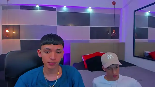 Snapshot of Juan_Nd_Steven chatting on 01.08.25 Juan Nd Steven online show from 01.08.25