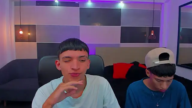 Snapshot of Juan_Nd_Steven chatting on 01.14.25 Juan Nd Steven online show from 01.14.25