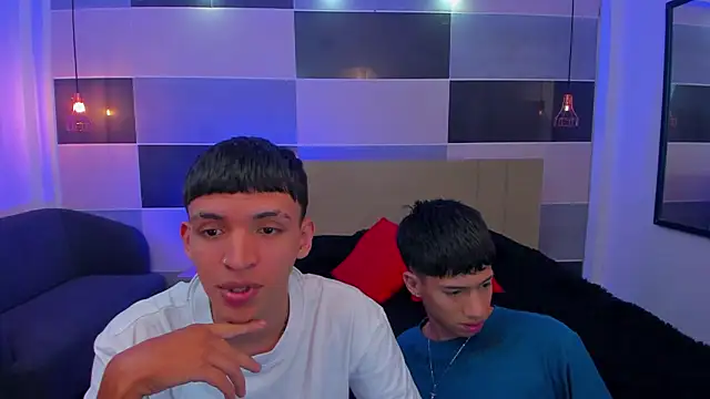 Snapshot of Juan_Nd_Steven chatting on 01.16.25 Juan Nd Steven online show from 01.16.25