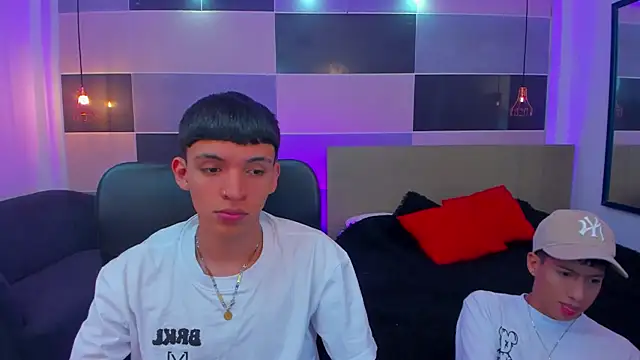 Snapshot of Juan_Nd_Steven chatting on 01.23.25 Juan Nd Steven online show from 01.23.25