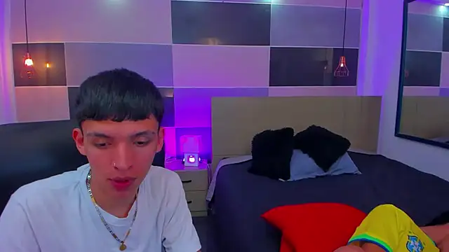 Snapshot of Juan_Nd_Steven chatting on 01.28.25 Juan Nd Steven online show from 01.28.25