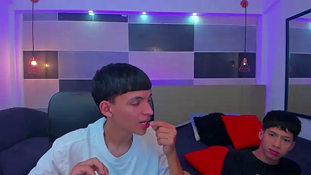 Snapshot of Juan_Nd_Steven chatting on 01.31.25 Juan Nd Steven online show from 01.31.25