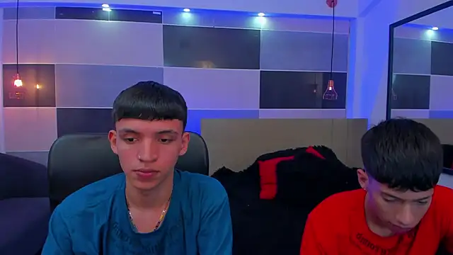 Snapshot of Juan_Nd_Steven chatting on 02.15.25 Juan Nd Steven online show from 02.15.25