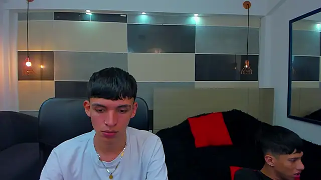 Snapshot of Juan_Nd_Steven chatting on 02.18.25 Juan Nd Steven online show from 02.18.25