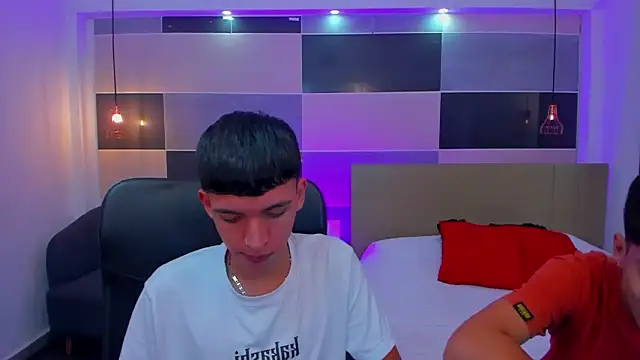 Snapshot of Juan_Nd_Steven chatting on 02.21.25 Juan Nd Steven online show from 02.21.25