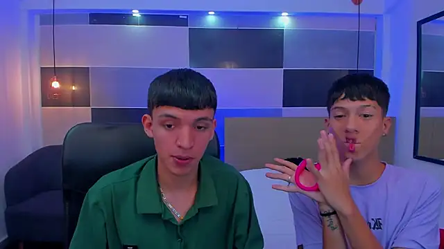 Snapshot of Juan_Nd_Steven chatting on 02.22.25 Juan Nd Steven online show from 02.22.25