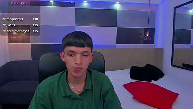 Snapshot of Juan_Nd_Steven chatting on 02.22.25 Juan Nd Steven online show from 02.22.25