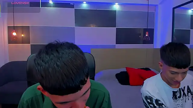 Snapshot of Juan_Nd_Steven chatting on 02.27.25 Juan Nd Steven online show from 02.27.25