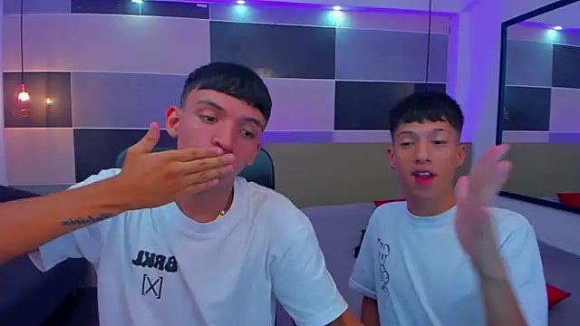 Snapshot of Juan_Nd_Steven chatting on 03.05.25 Juan Nd Steven online show from 03.05.25