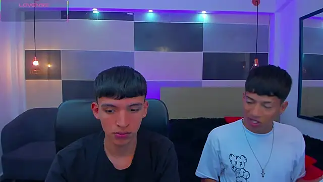 Snapshot of Juan_Nd_Steven chatting on 03.13.25 Juan Nd Steven online show from 03.13.25