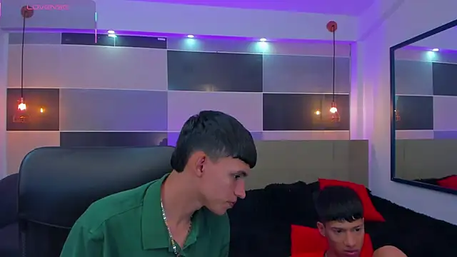 Snapshot of Juan_Nd_Steven chatting on 03.15.25 Juan Nd Steven online show from 03.15.25